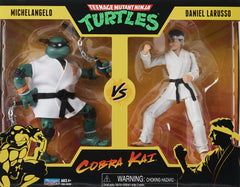 Playmates Teenage Mutant Ninja Turtles vs Cobra Kai - Michelangelo vs Daniel Larusso 6