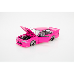 DDA 1:24 Pink Custom VL Walkinshaw